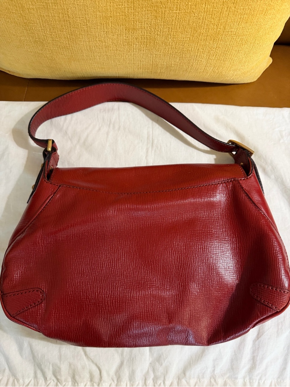 Gucci Vintage Horsebit Shoulder Bag | Red Leather | Made in Italy - Picture 5 of 5